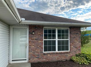 615 NW Woodbury Dr, Grain Valley, MO 64029