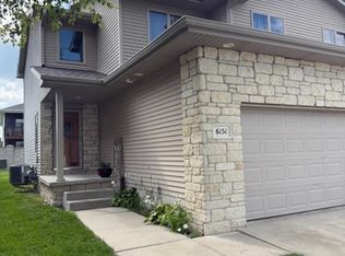 6151 Laroche Rd, Lincoln, NE 68526