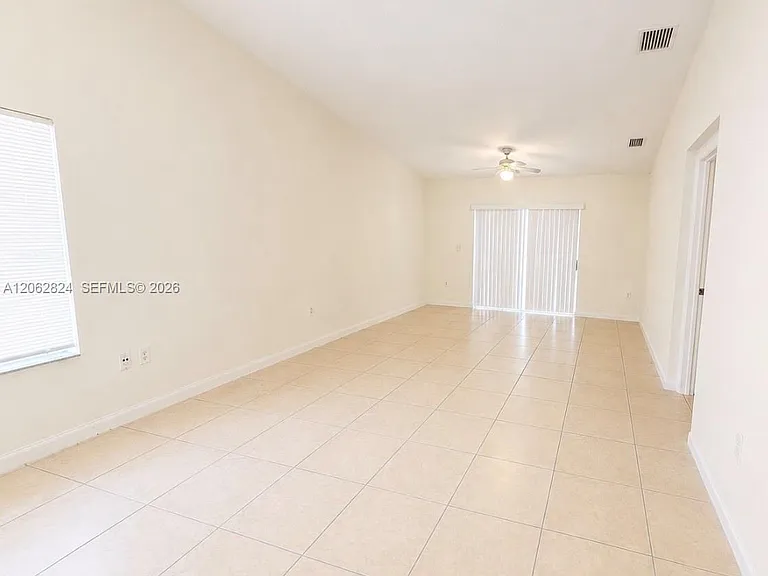 3864 SW 48th Ave #3864 — Photo 7