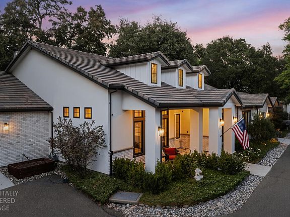 4th image of 4332 Poseidon Ln