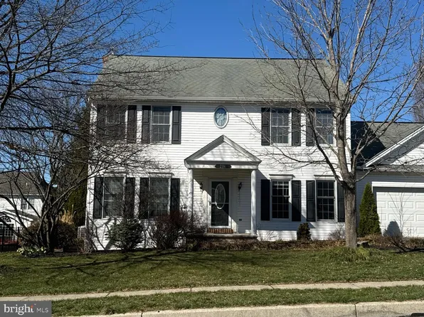 2191 Bradford Dr, Mechanicsburg, PA 17055