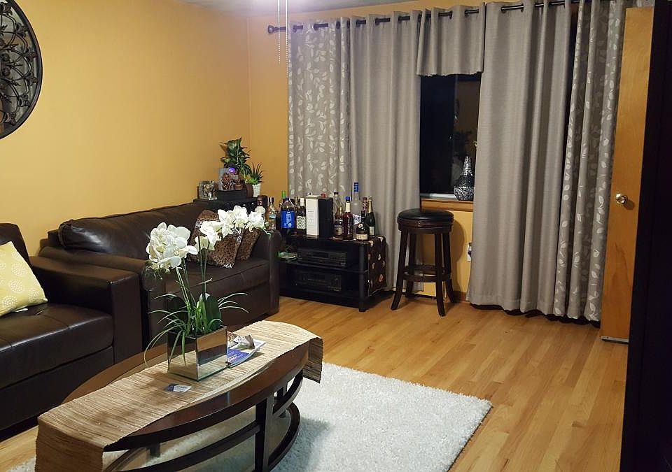 2nd image of 144 Golden Hill St #2