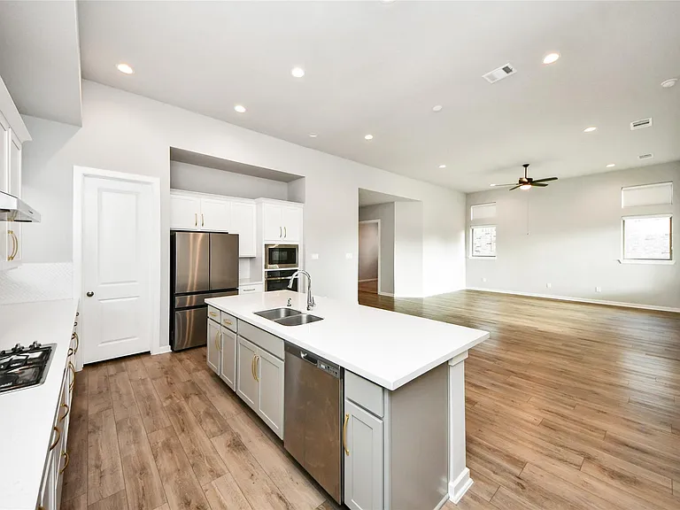 2901 Apple Rose Ln — Photo 7