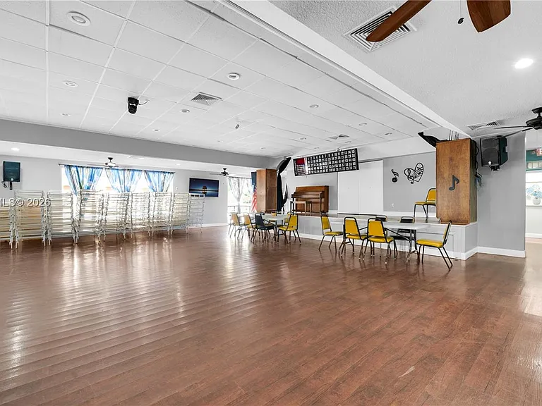 2861 Somerset Dr #301 — Photo 36