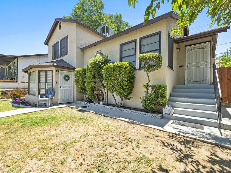 2803 Hawthorne Ave #B — Photo 2