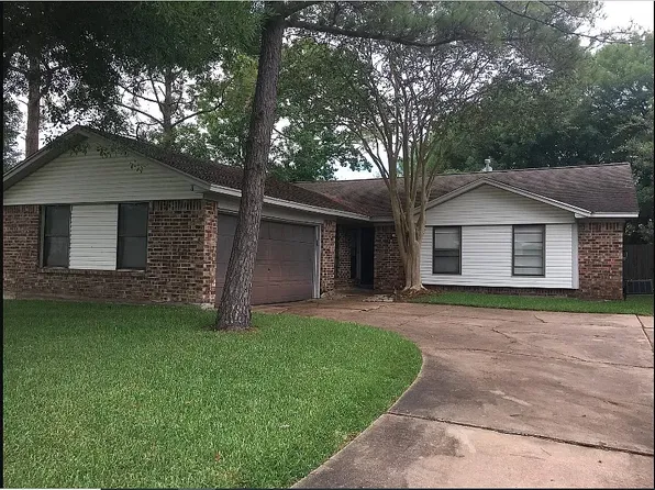 2318 Cambridge Ct N, League City, TX 77573