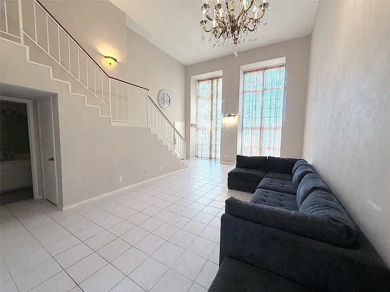 12633 Memorial Dr #74 — Photo 5