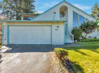 1713 SW 325th Pl, Federal Way, WA 98023