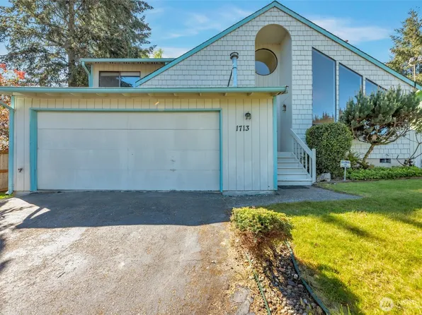 1713 SW 325th Place, Federal Way, WA 98023