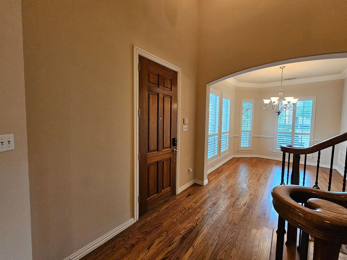 Luxury lifestyle home, nestled in the prestigious University Park in Irving TX — Photo 2