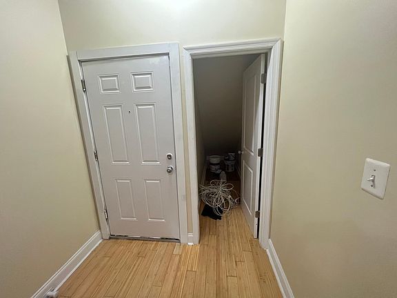 3rd image of 625 N 12th St #1