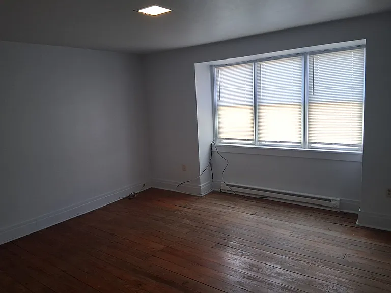545 Maple St #6 — Photo 12