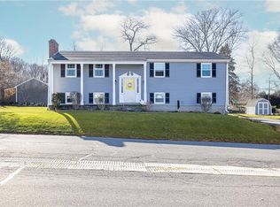 9 Richard Dr, Portsmouth, RI 02871