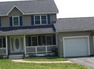 6 Roberts Rd, Dudley, MA 01571