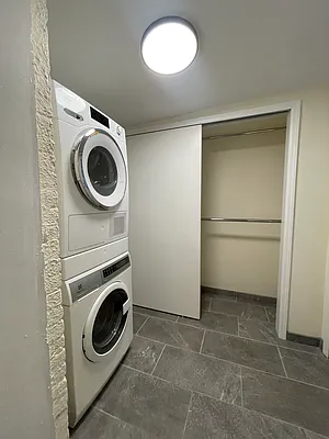 Rented by Compass | media 21