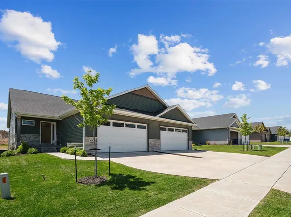 420 Dawson Dr, West Branch, IA 52358