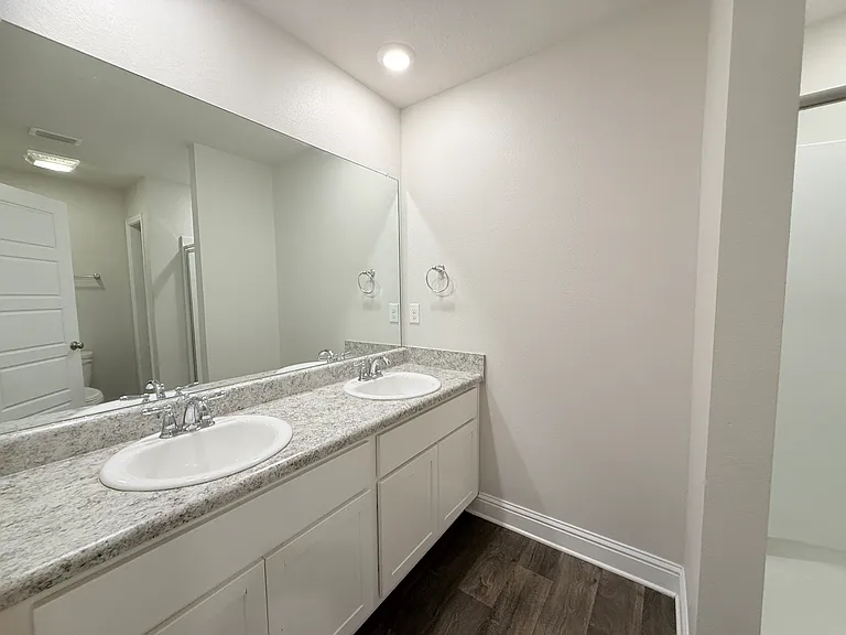 25806 Pollard Rd #52 — Photo 11