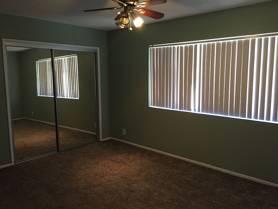 2nd image of 3017 W 2nd St APT 15