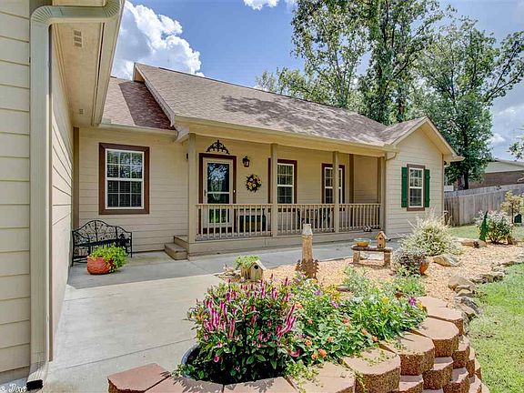 2nd image of 122 Meadowlake Dr
