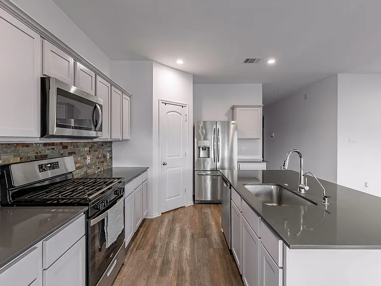 40515 Crisp Beech St — Photo 7