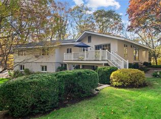 12 Doe View Ln, Pound Ridge, NY 10576
