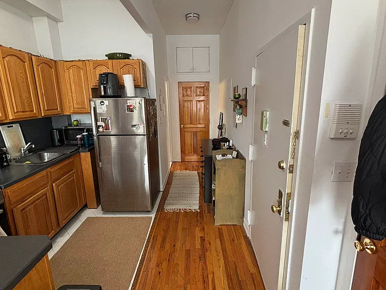 1699 Lexington Ave #2B — Photo 5