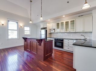 880 Summit Ave #3, Jersey City, NJ 07307