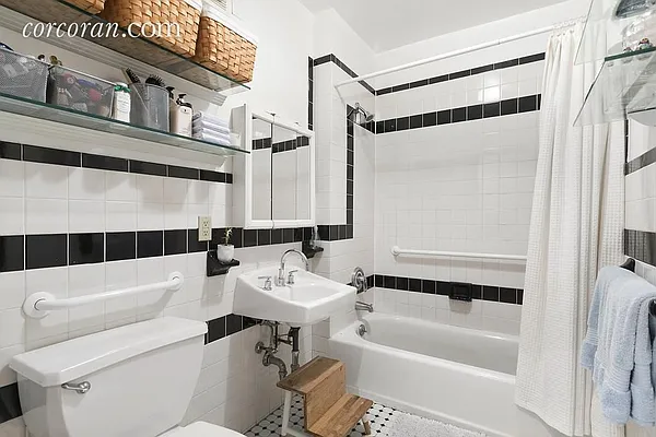 Rented by Corcoran | media 1