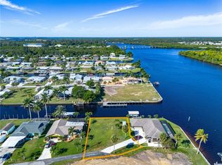 2193 River Rd, Fort Myers, FL 33905