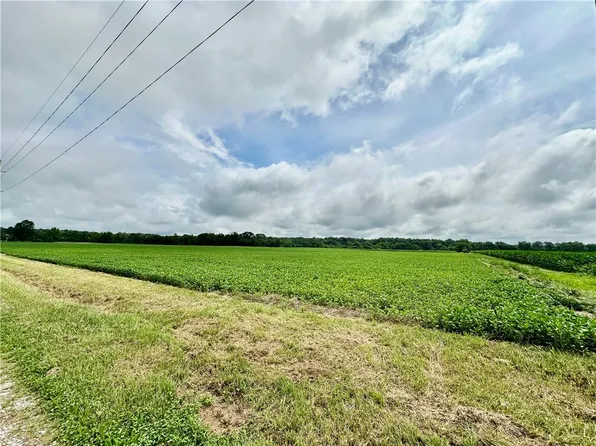 N 1625th St, Paris, IL 61944