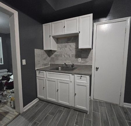 3rd image of 58 Cleremont Ave APT 2R