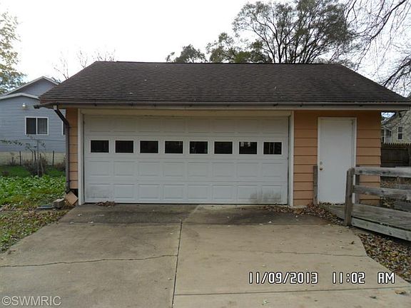 5th image of 645 Lulu St