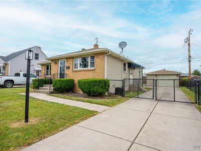 1214 George Urban Blvd, Cheektowaga, NY, 14225