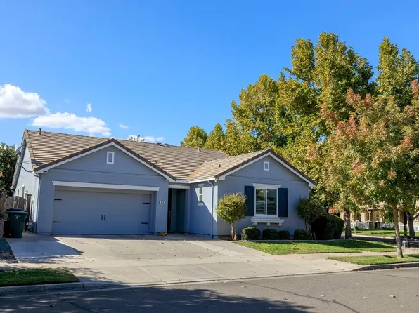 410 Applegate Dr, Oakdale, CA 95361