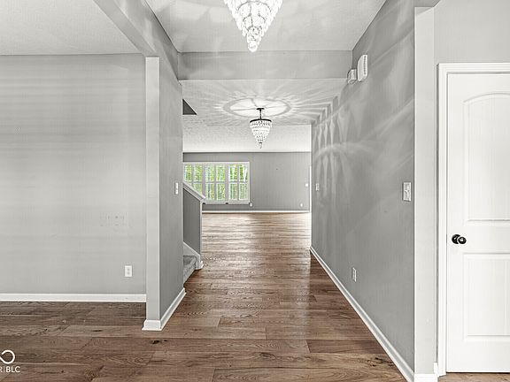 5th image of 11864 Avedon Dr