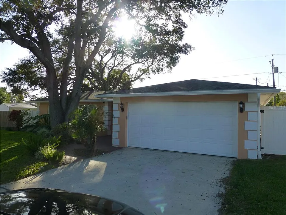 752 Patricia Ave
