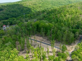 2 Whispering Rdg, Morgantown, WV 26501