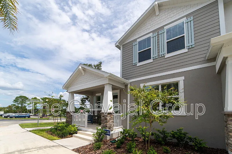 3 bed, 2.5 bath, 1704 sqft, $2,750 — Photo 2