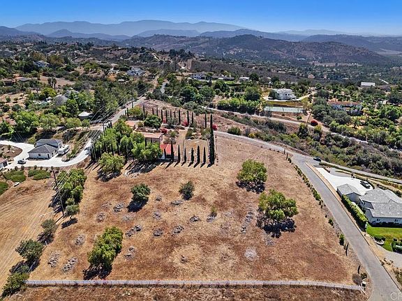 4th image of Linda Vista Ter