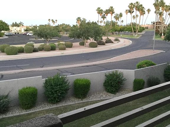 3rd image of 7401 W Arrowhead Clubhouse Dr Unit 2018
