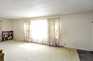 3rd image of 26425 6th Ave