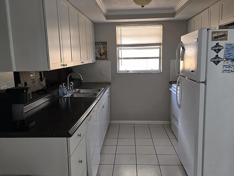 9004 Saint Regis Ln — Photo 10