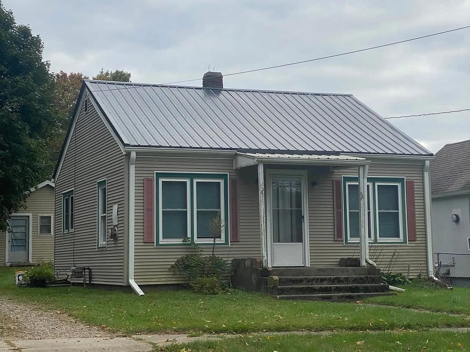 112 E Ml — Photo 3