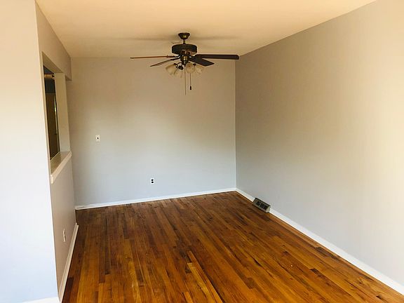 4th image of 8 Windemere Ave