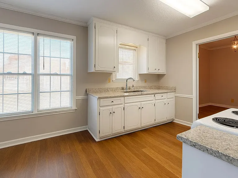 1806 Heatherton Dr — Photo 30