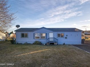 1407 Ashbrooks Way, Tieton, WA 98947