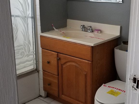 3rd image of 4648 N Kasson Ave