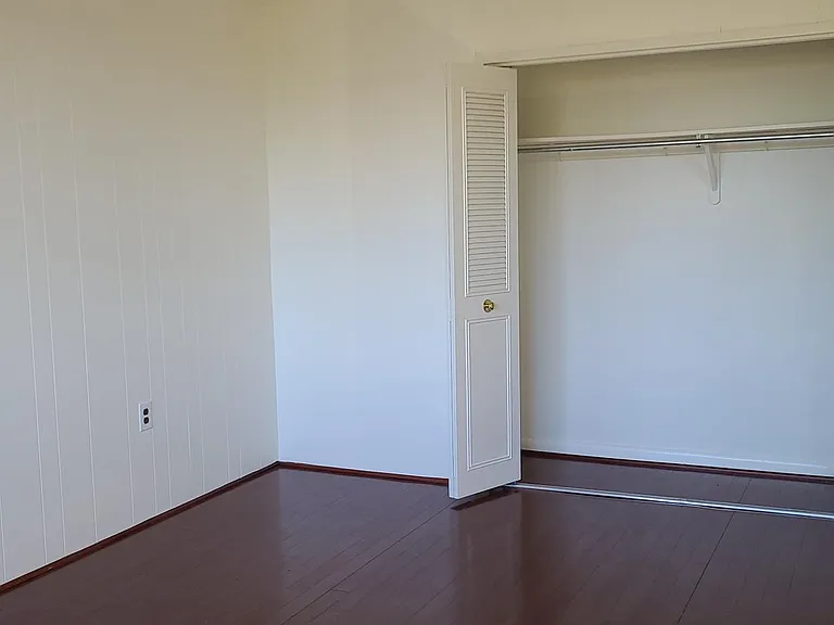 10401 Grosvenor Pl #518 — Photo 15