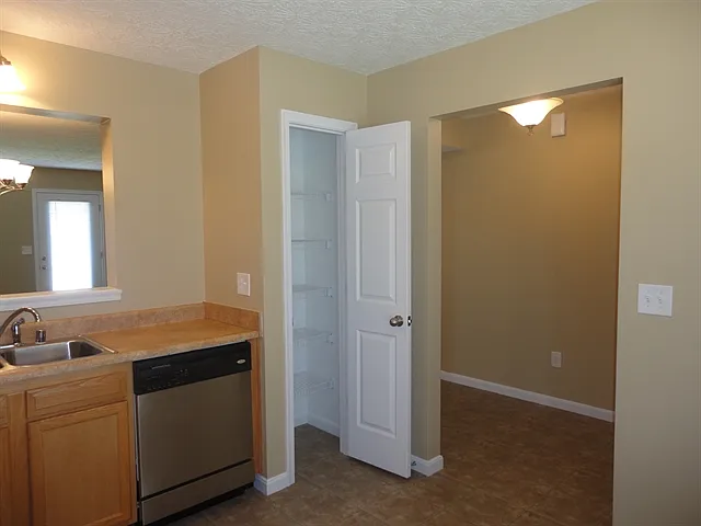 5917 Havenwood Ct — Photo 3