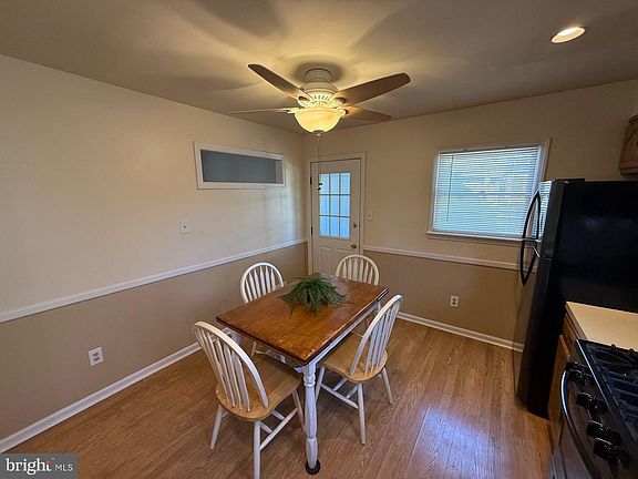 3rd image of 9 Krueger Ln